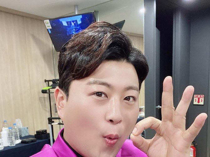 아리스 보도 사진