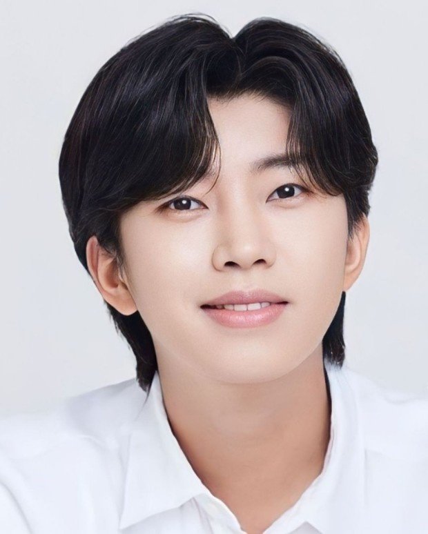 임영웅 보도 사진