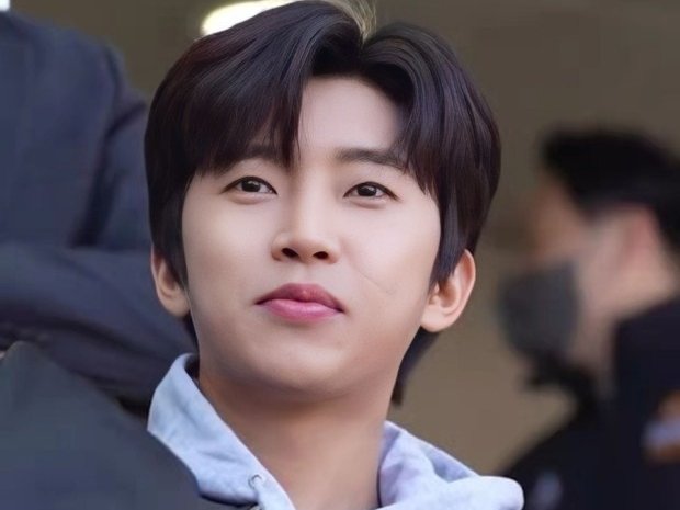 임영웅 보도 사진