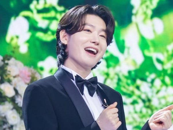 김용빈 보도 사진