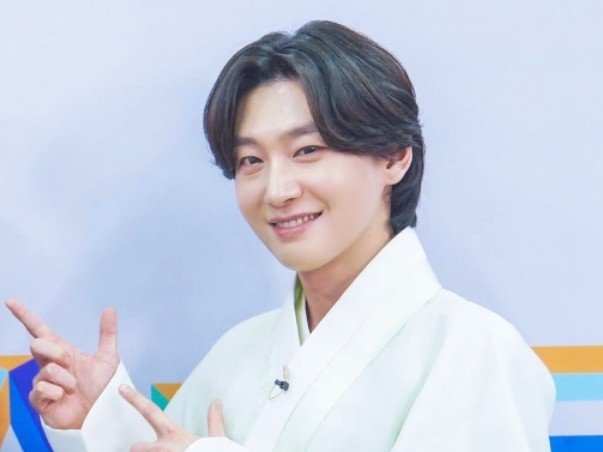 김용빈 보도 사진