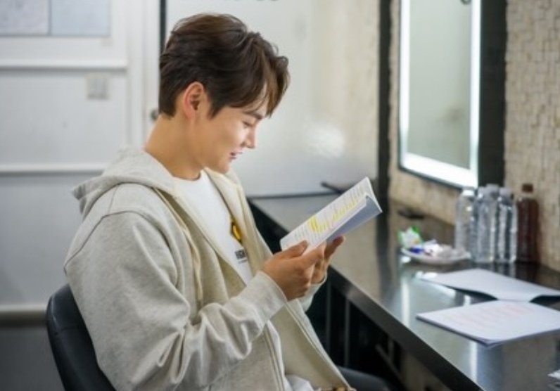 박서진 보도 사진